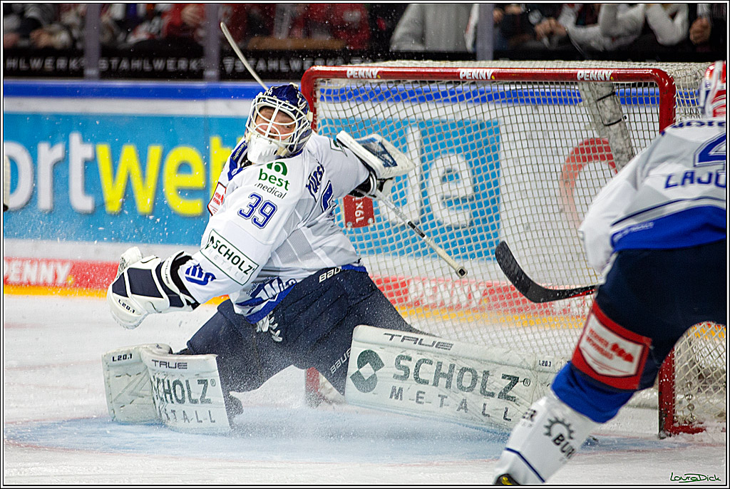 PENNY DEL; Koelner Haie- Schwenninger Wild Wings; Koeln, 18.01.2023